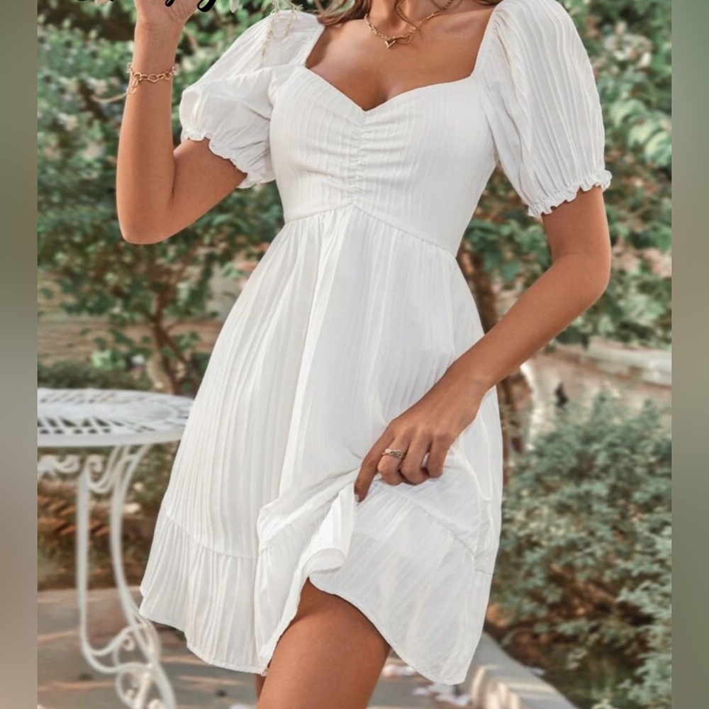 Elegant White Puff Sleeve Dress